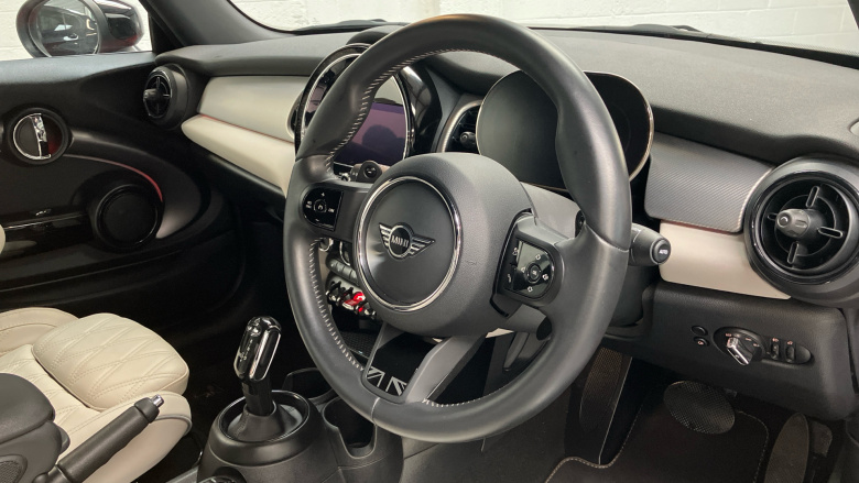 MINI Convertible 2.0 Cooper S Exclusive 2dr Auto [Comfort Pack] Petrol Convertible